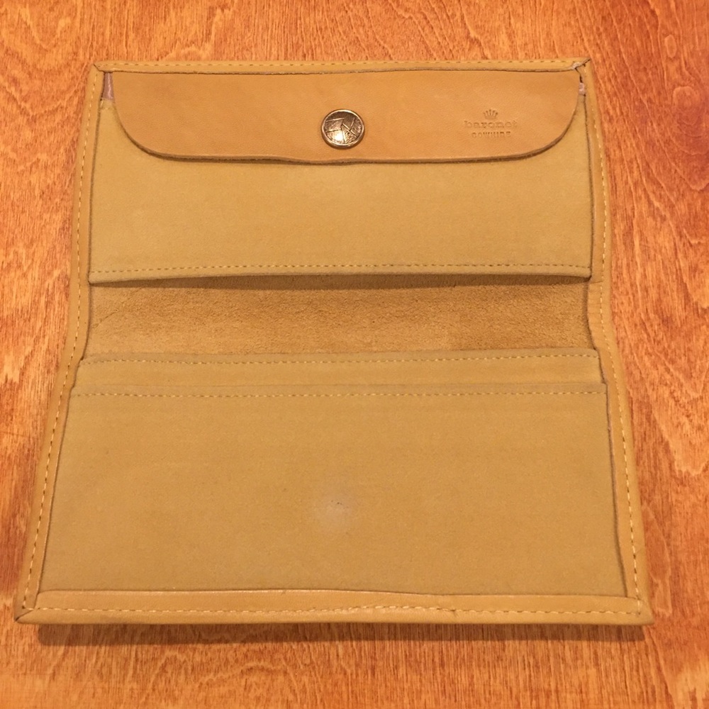 Baronet Cowhide Leather Checkbook Holder